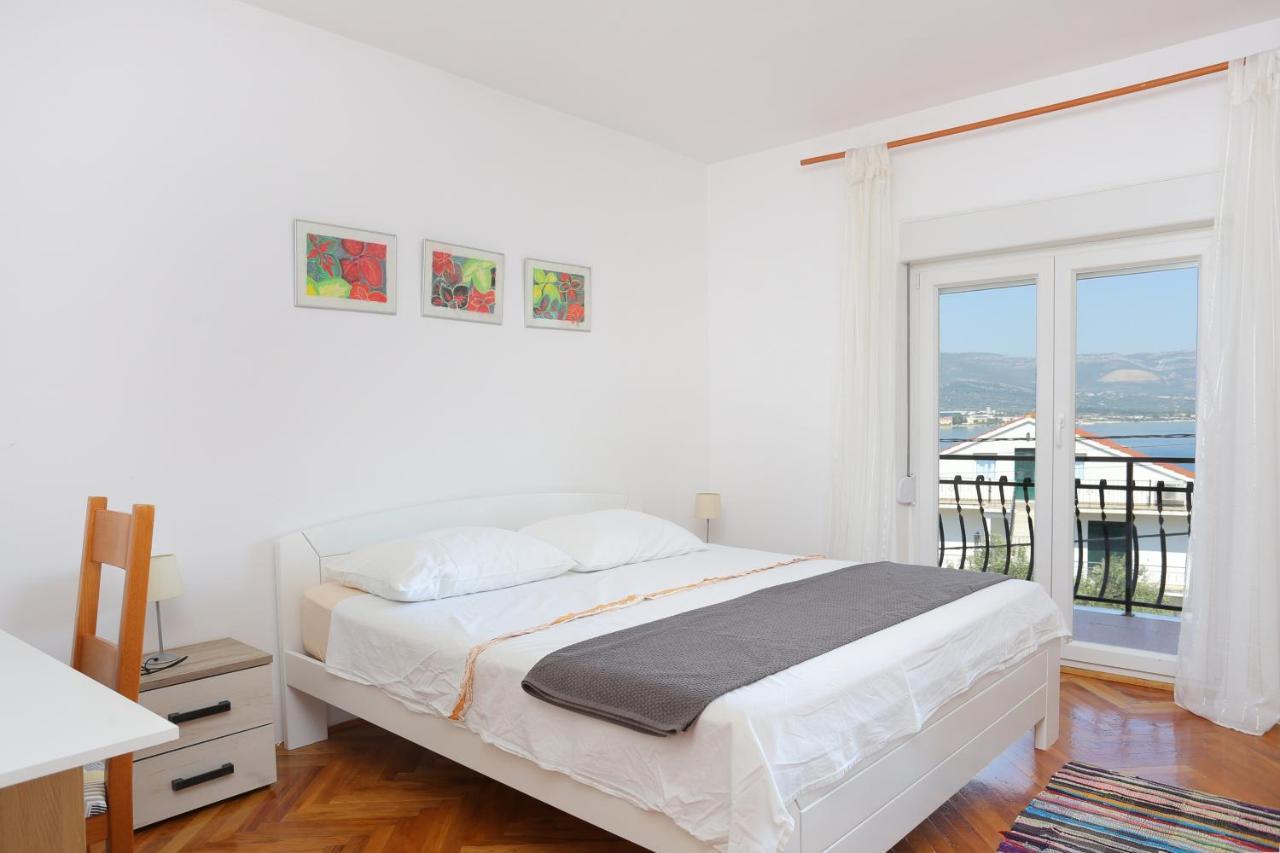 Apartment Arbanija 1125A Trogir Exterior foto